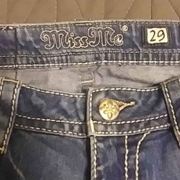 Jeans - Picture 2 of 4